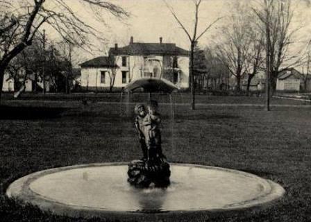 1910 Original Fountain