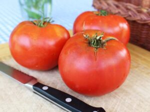 Tomato, Earl’s Red Beefsteak Tomato, Earl's Red Beefsteak
